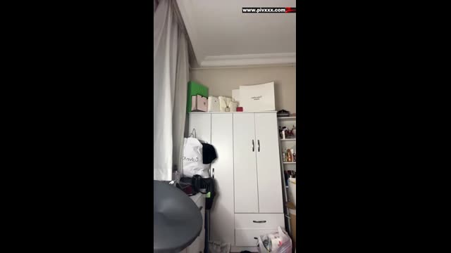 Elanur Ayan: Onlyfans Yesil Bikini Dekolte | HD İzle